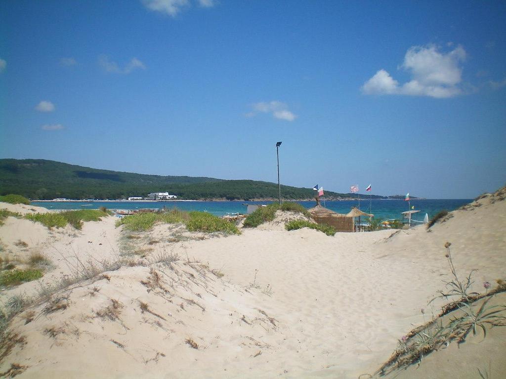 Sea View Otel Primorsko Dış mekan fotoğraf