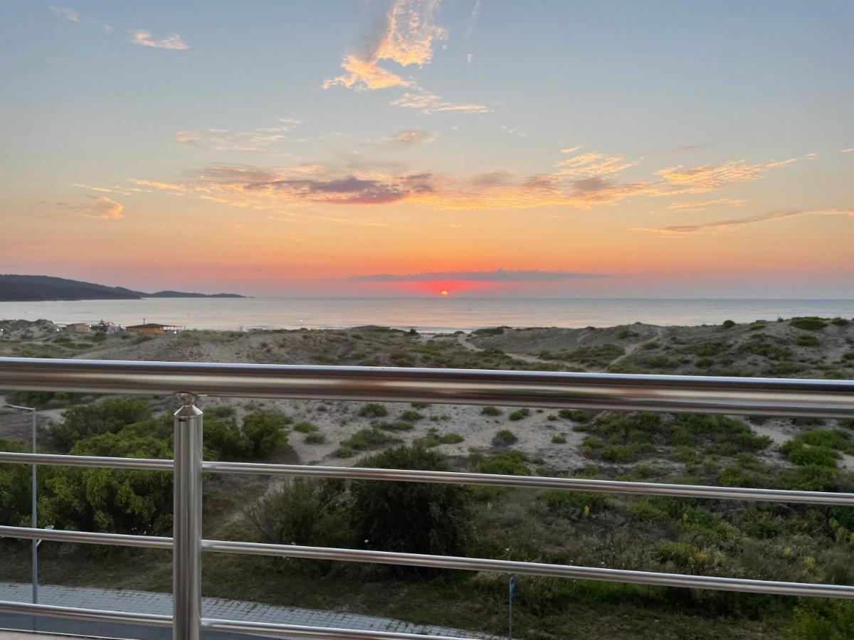 Sea View Otel Primorsko Dış mekan fotoğraf